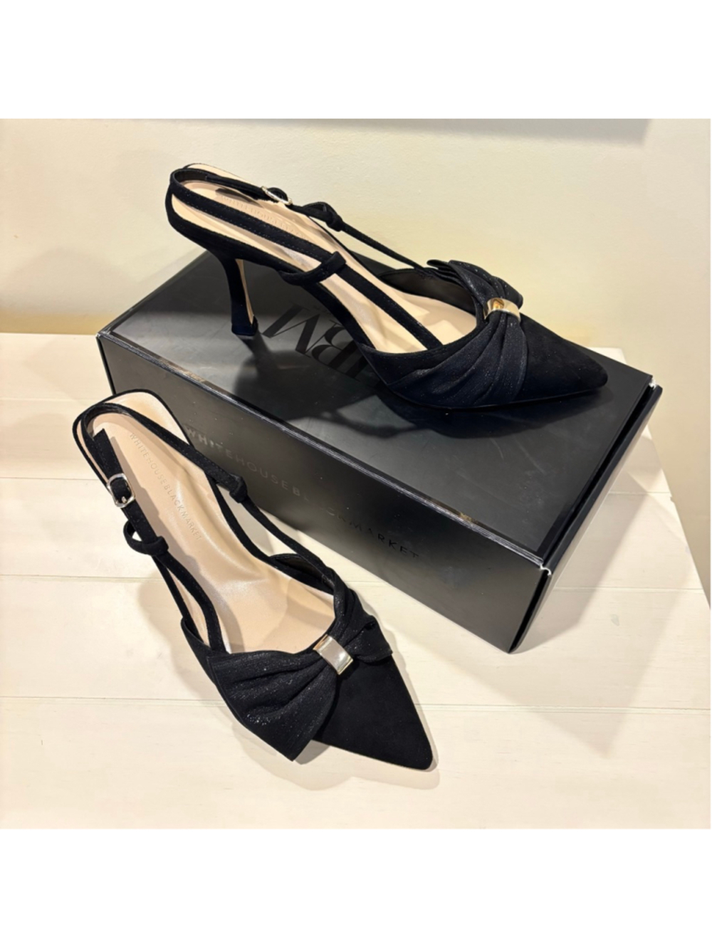 Women's White House Black Market Black Bow Slingback Pumps Size 8 NIB